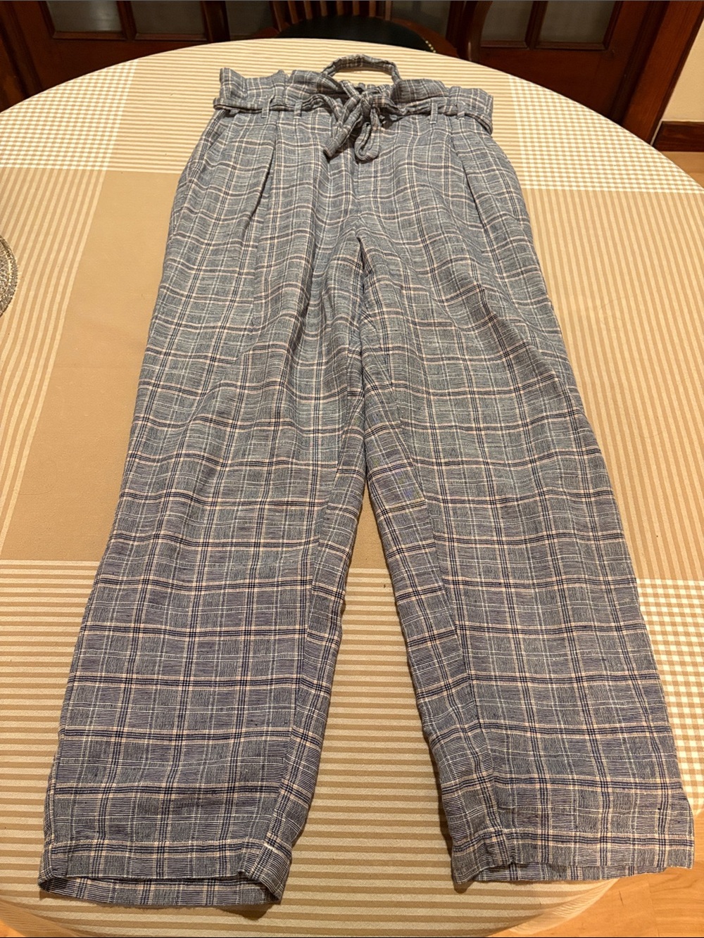 American Eagle Outfitters Gray Plaid Wide-Leg Pants